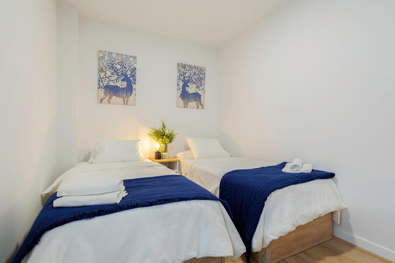 Genesis Apartment In Madrid Exterior photo